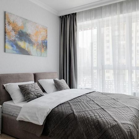 Modern New Cozy Apartment Kvartet Railway Station Kyiv Exterior photo